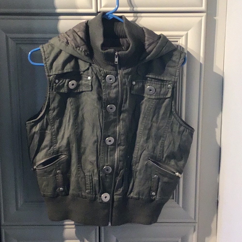 Fresh Brewed vest